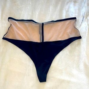 Victoria’s Secret (L)